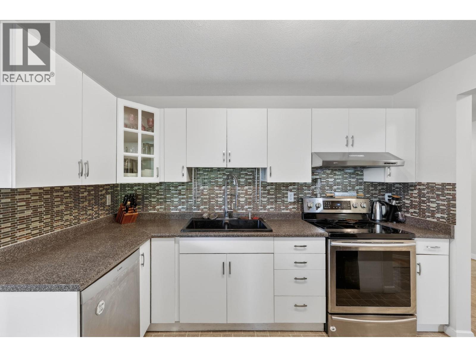 727 Houghton Road Unit# 112