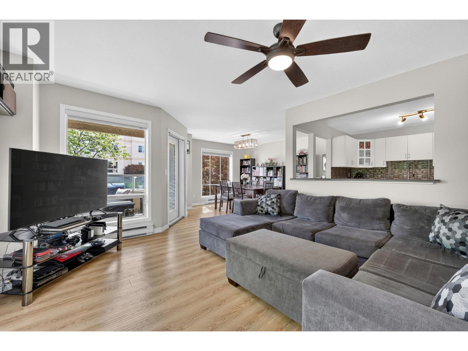 727 Houghton Road Unit# 112
