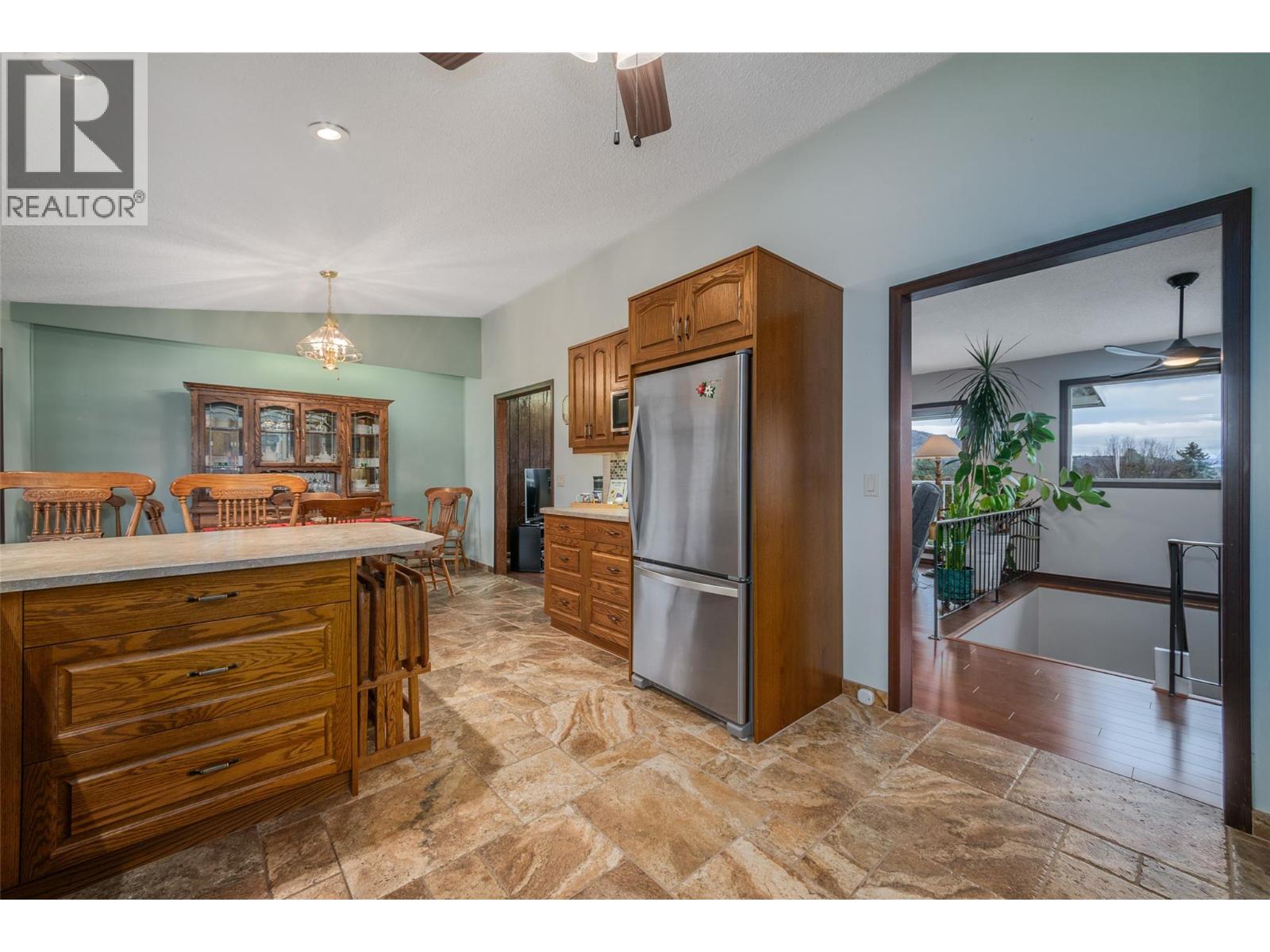 2489 Chieftain Road