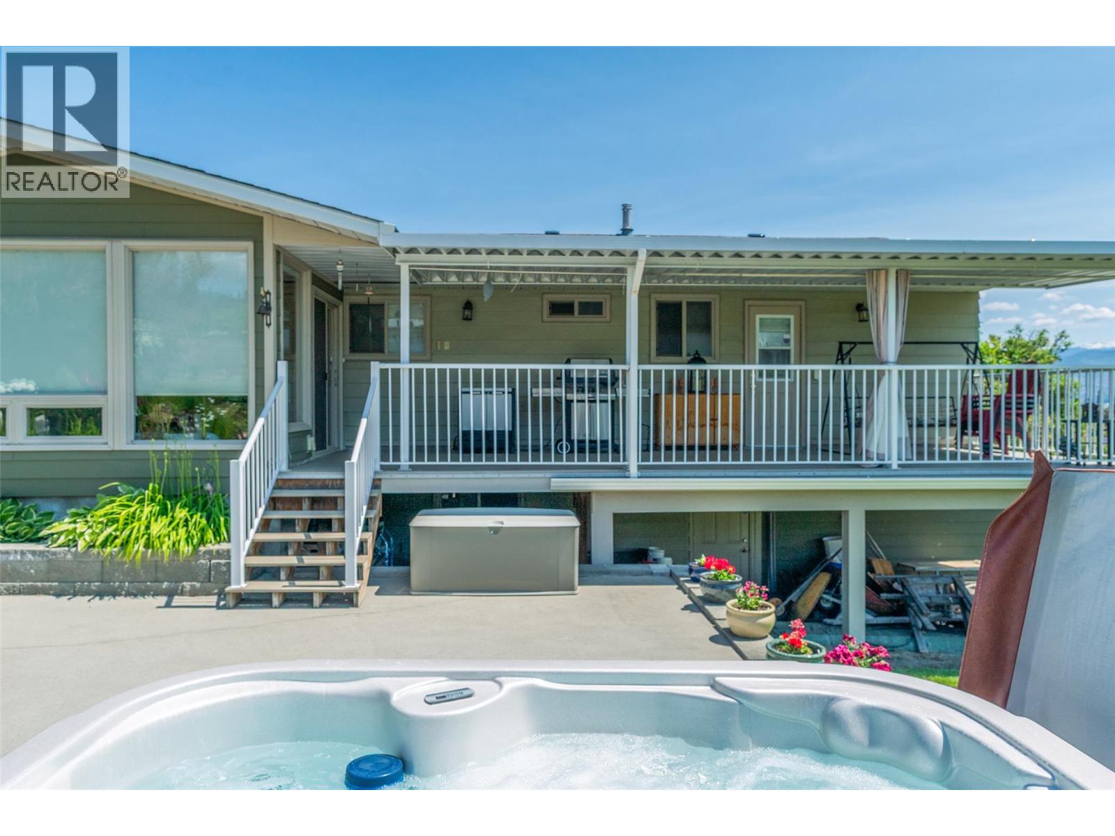 2489 Chieftain Road