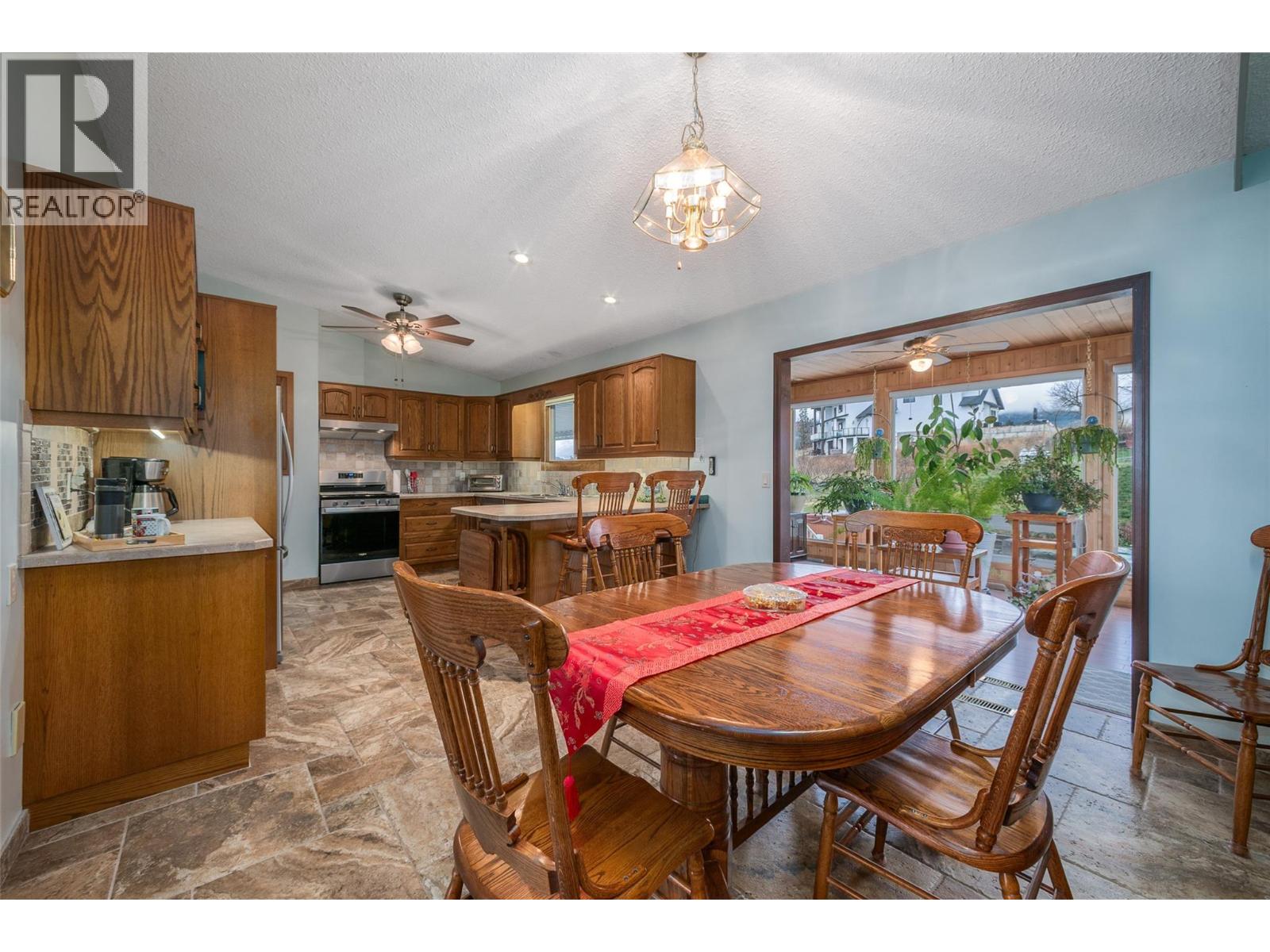 2489 Chieftain Road