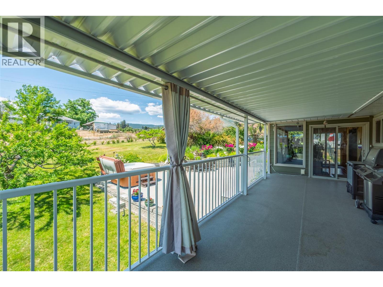 2489 Chieftain Road
