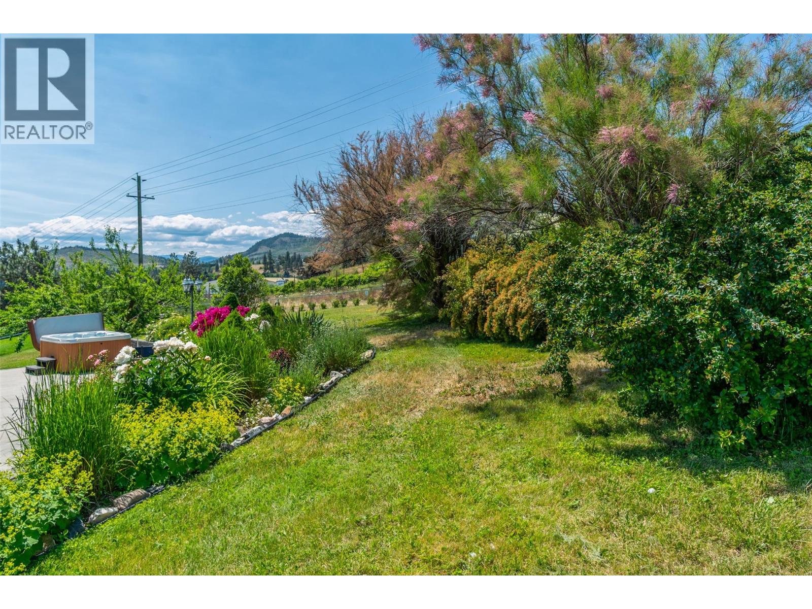 2489 Chieftain Road