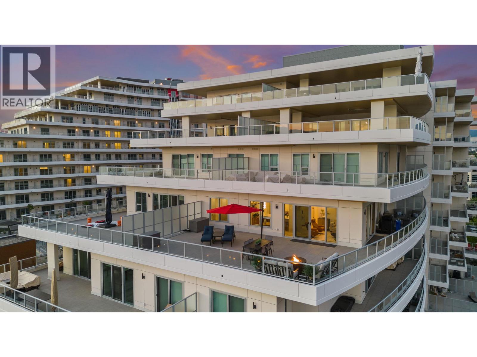 3340 Lakeshore Road Unit# 707