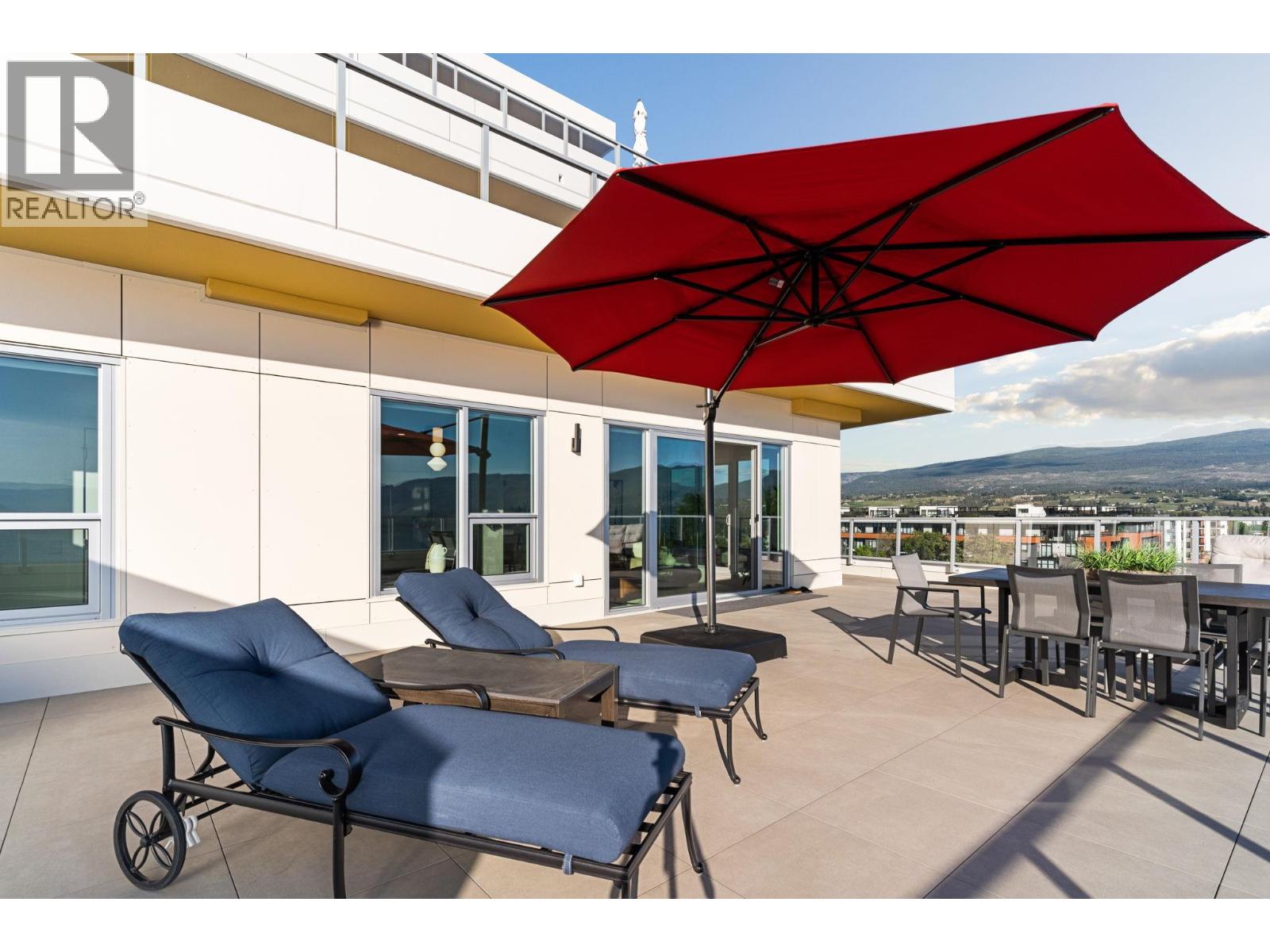 3340 Lakeshore Road Unit# 707
