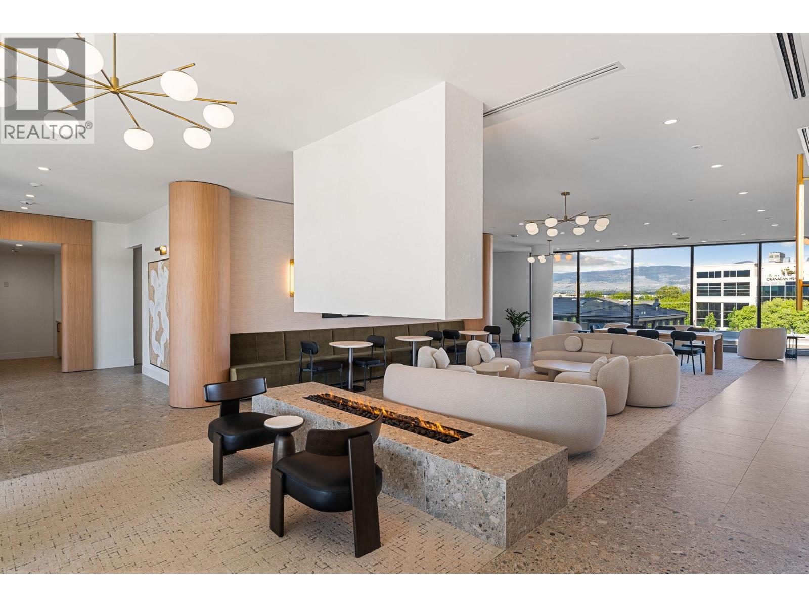 3340 Lakeshore Road Unit# 707