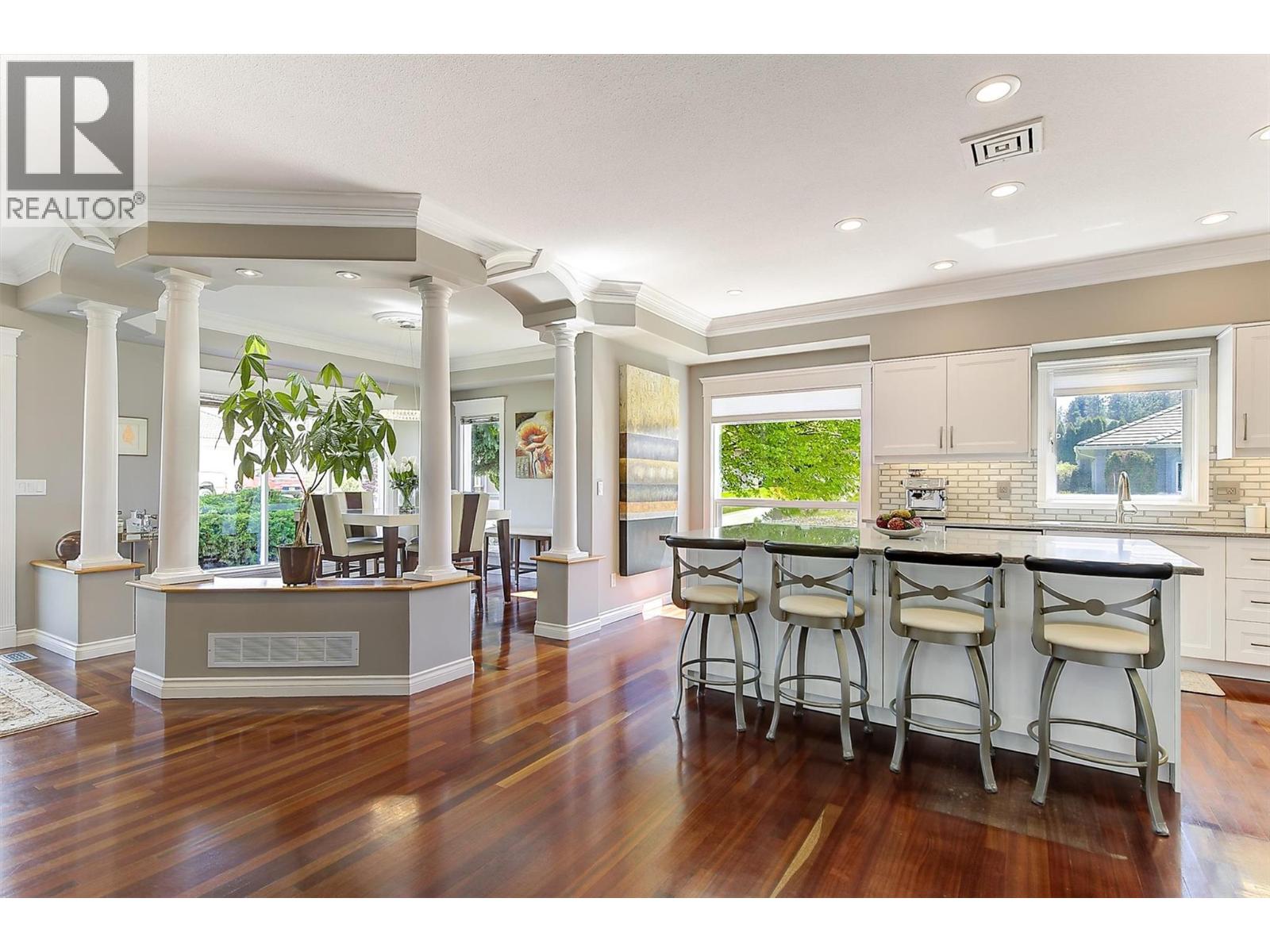 3077 Quail Crescent
