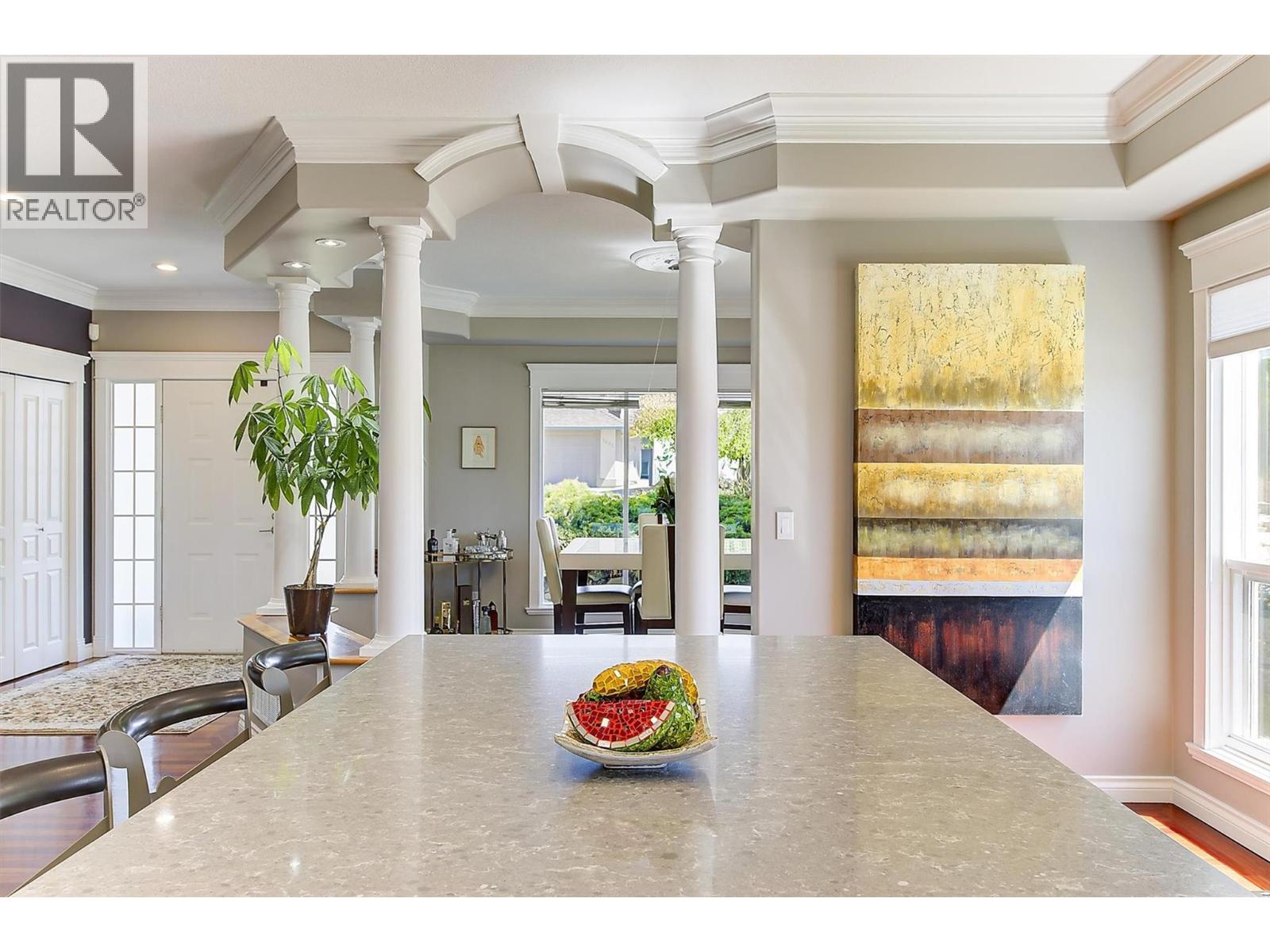 3077 Quail Crescent