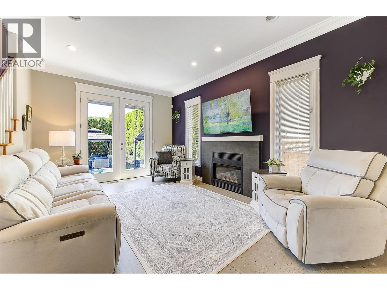 3077 Quail Crescent