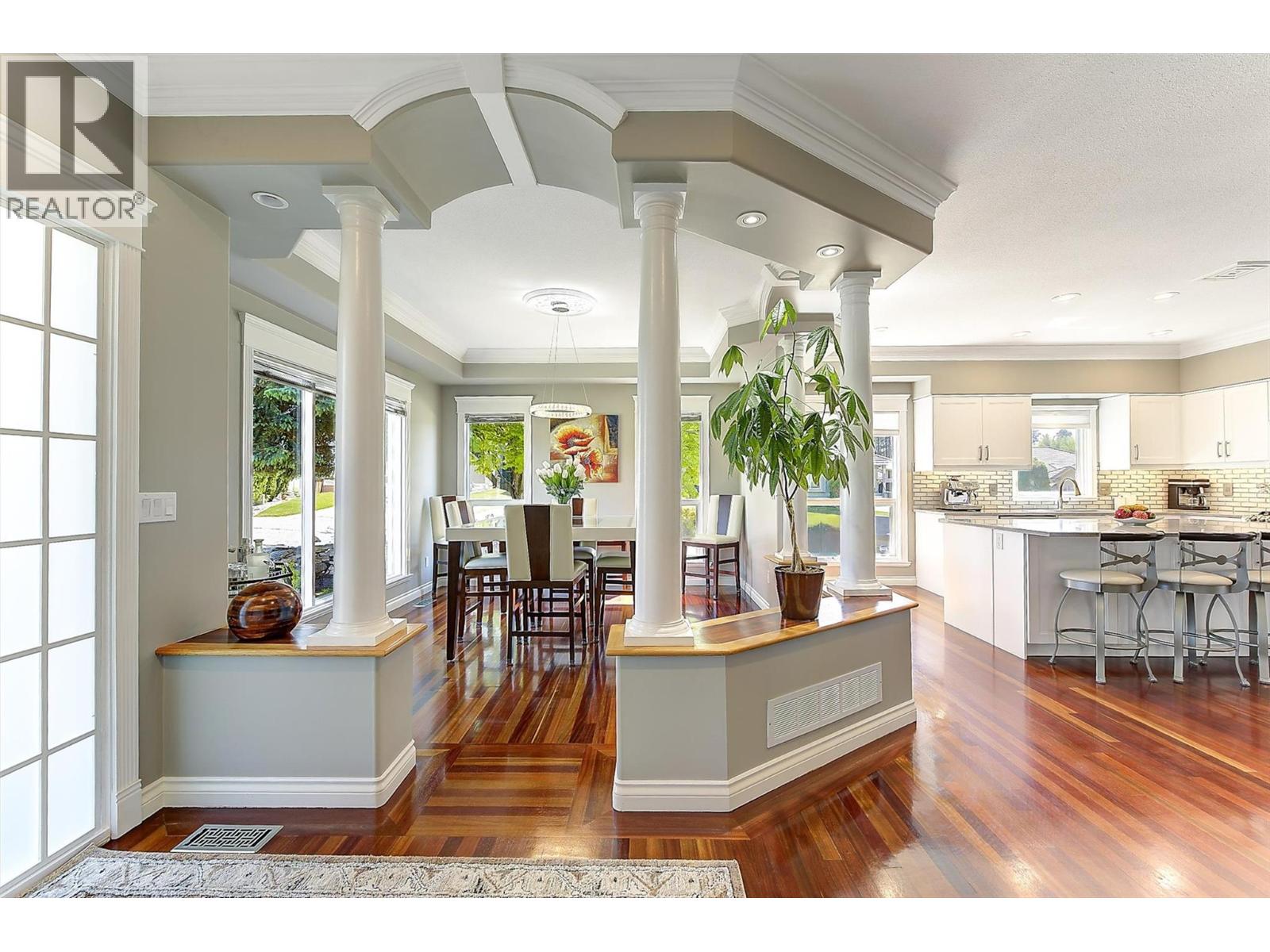 3077 Quail Crescent