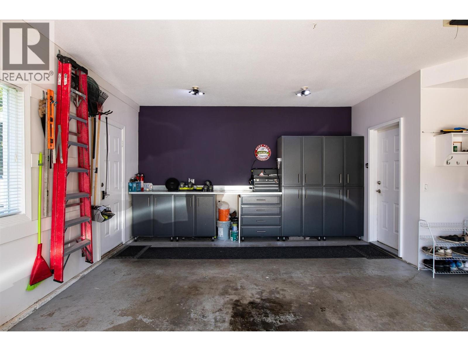 3077 Quail Crescent