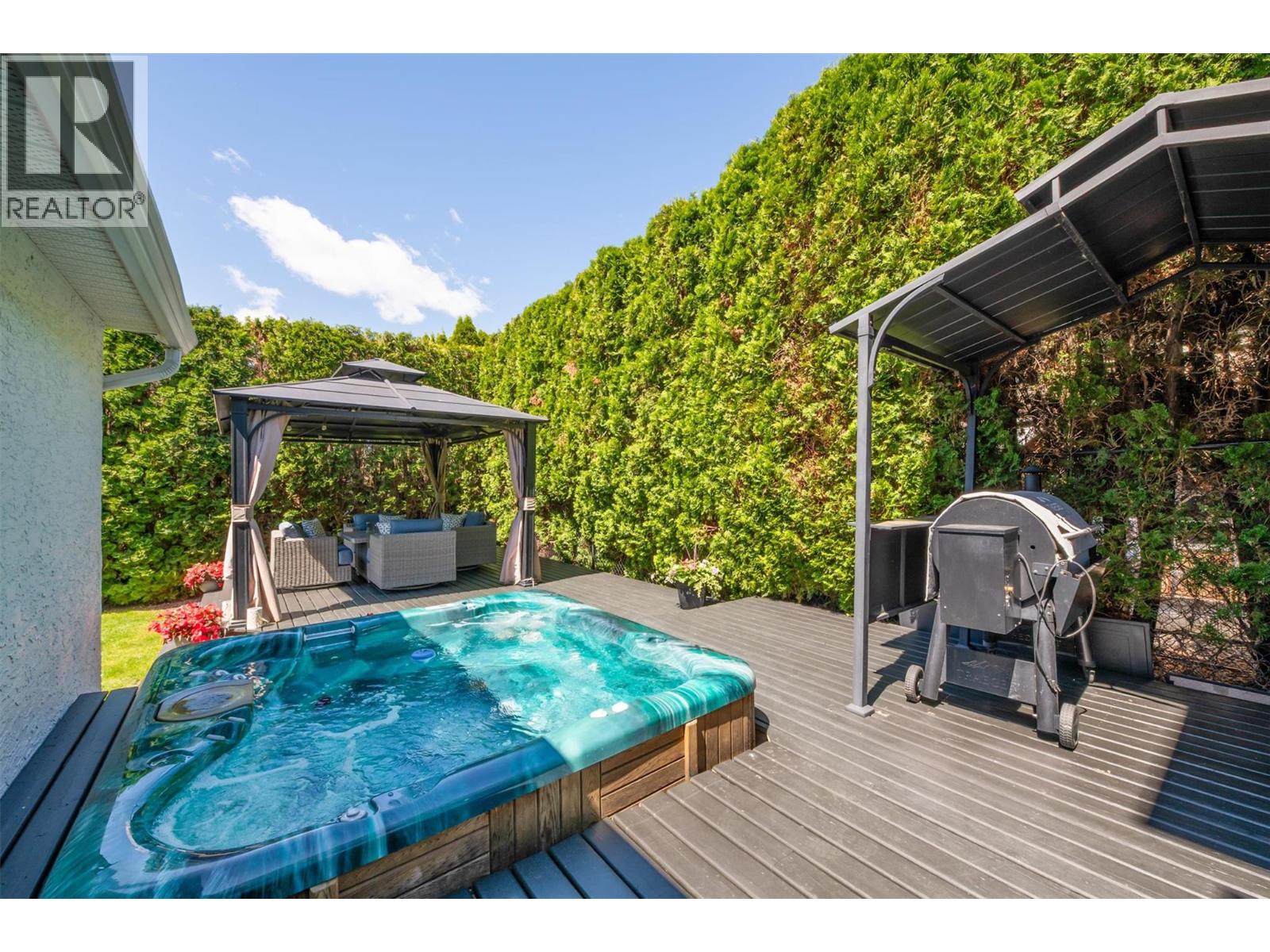 3077 Quail Crescent