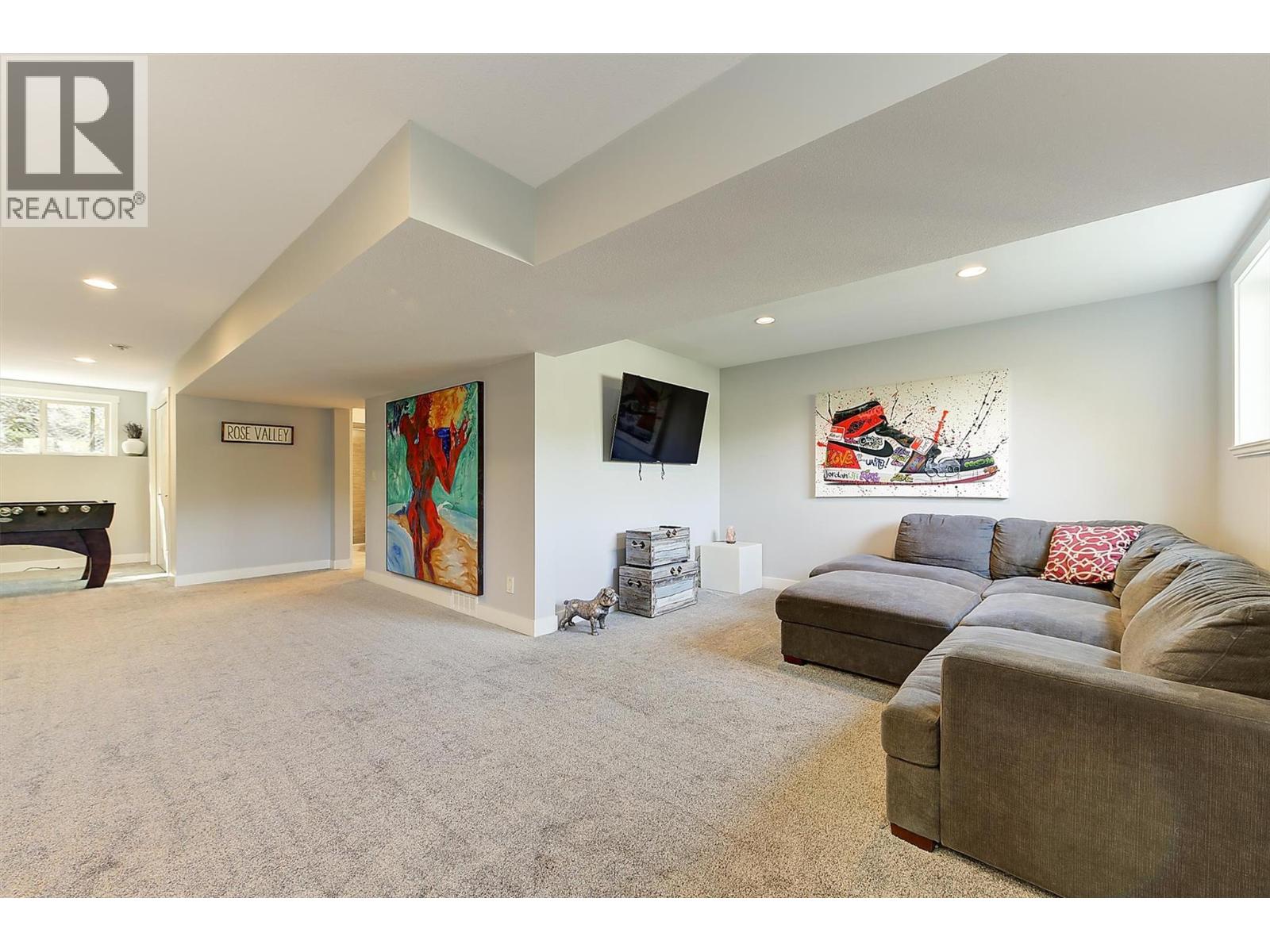 2200 Sunview Drive