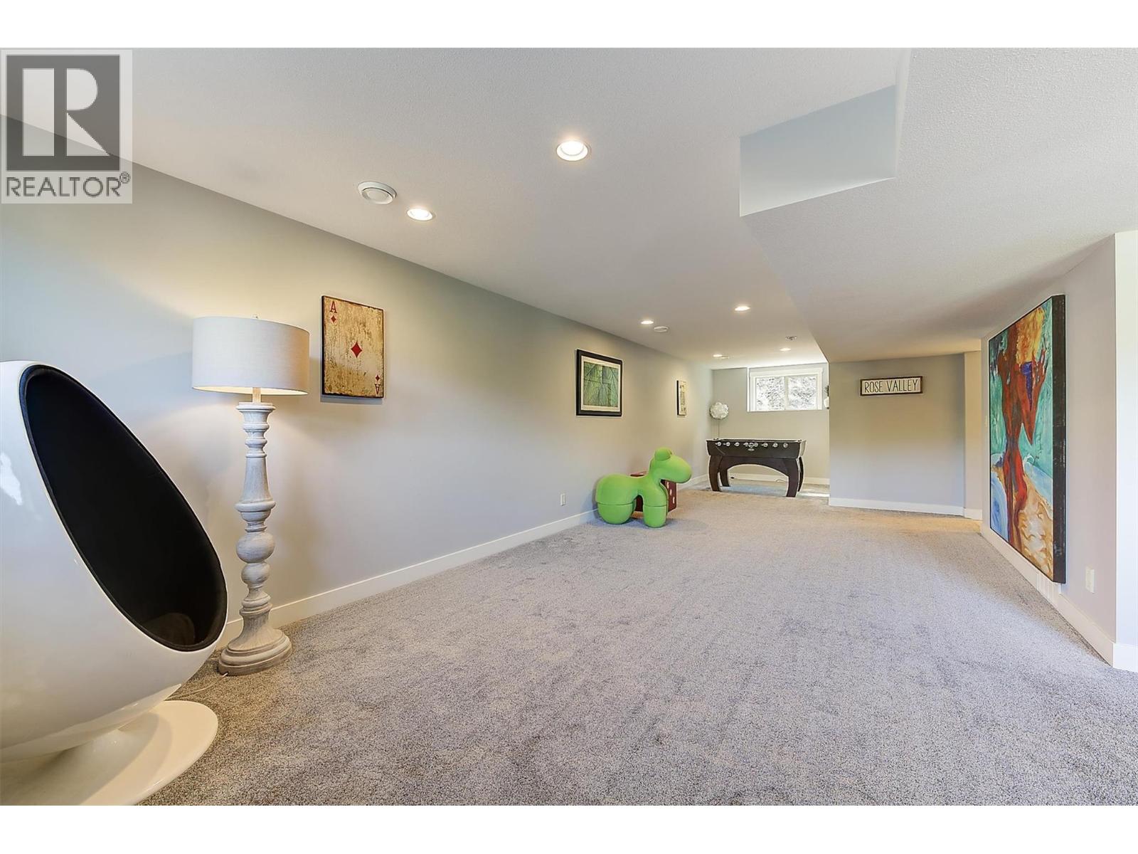 2200 Sunview Drive