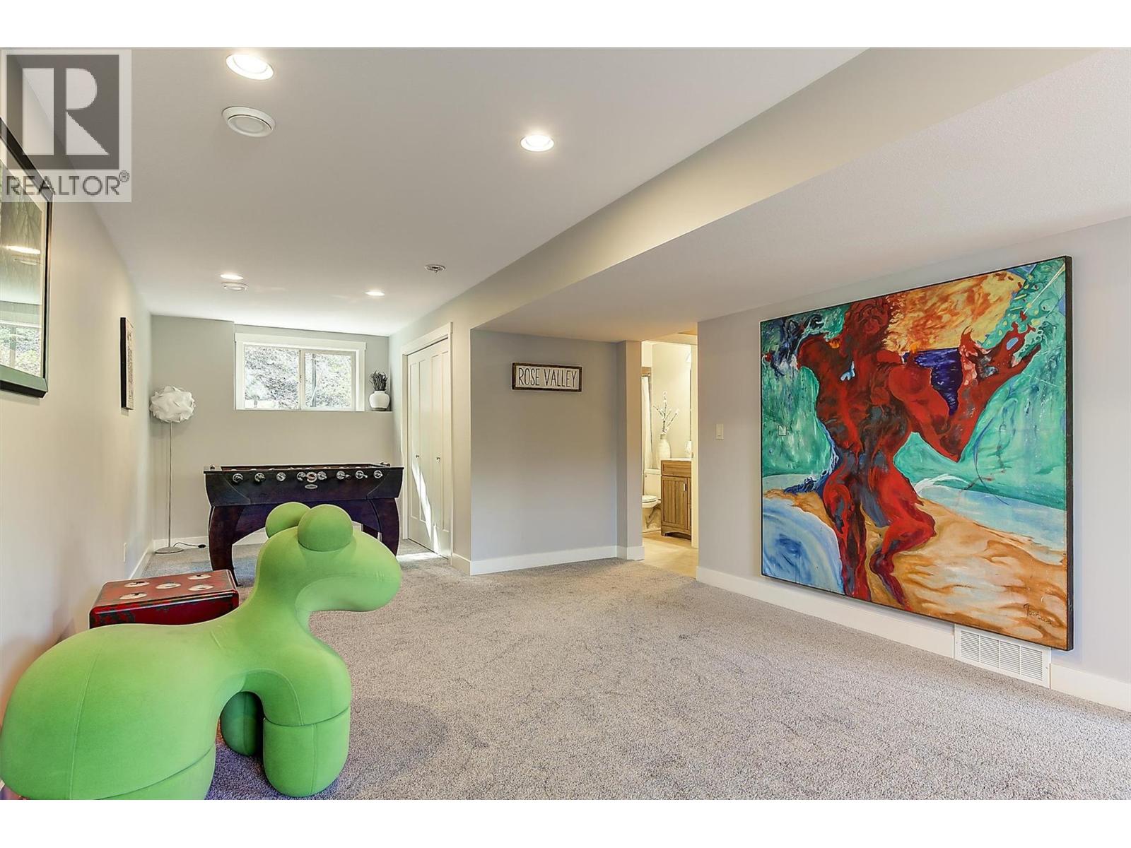 2200 Sunview Drive