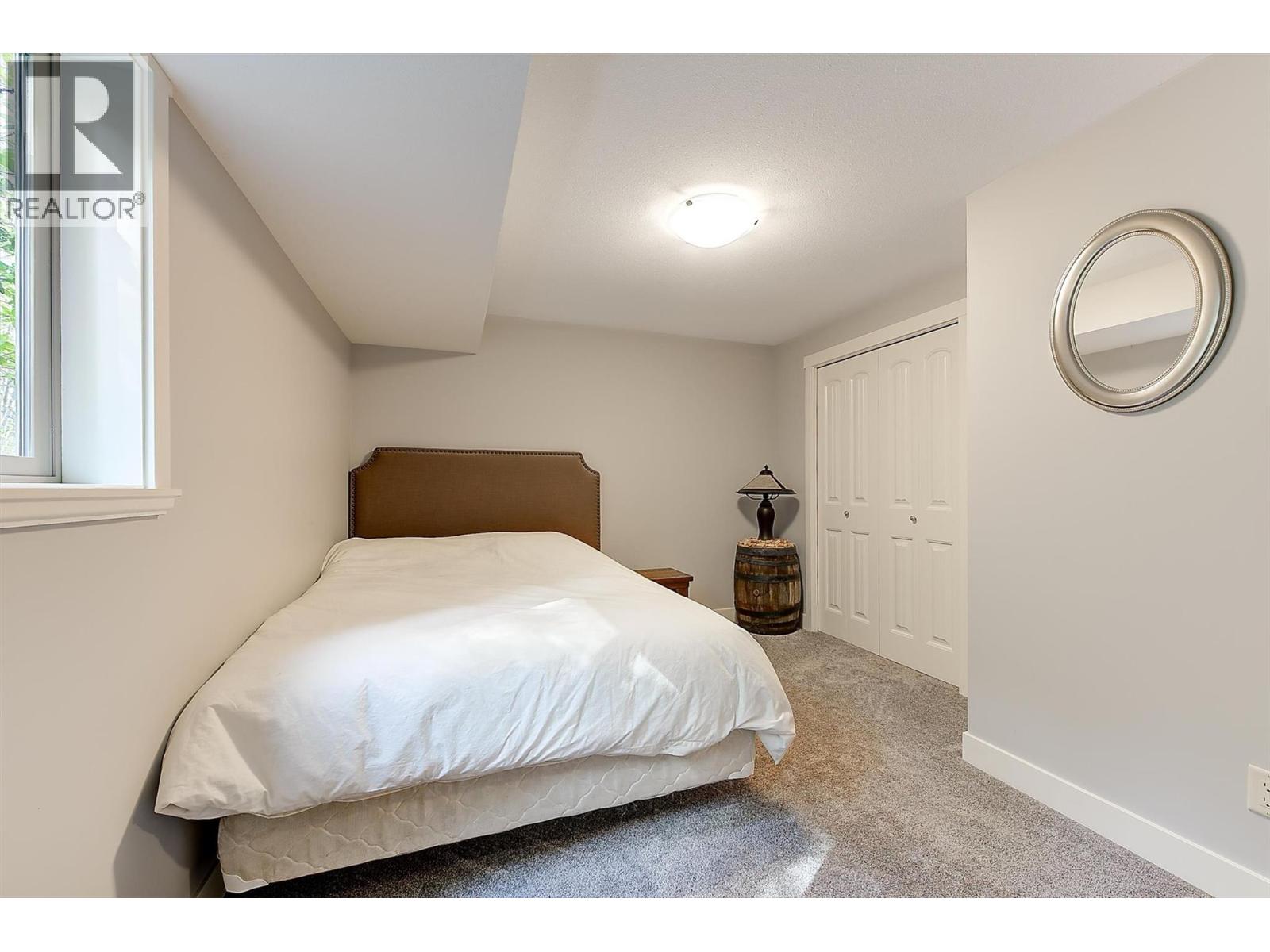 2200 Sunview Drive