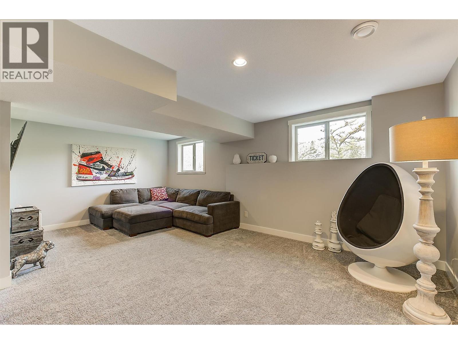 2200 Sunview Drive