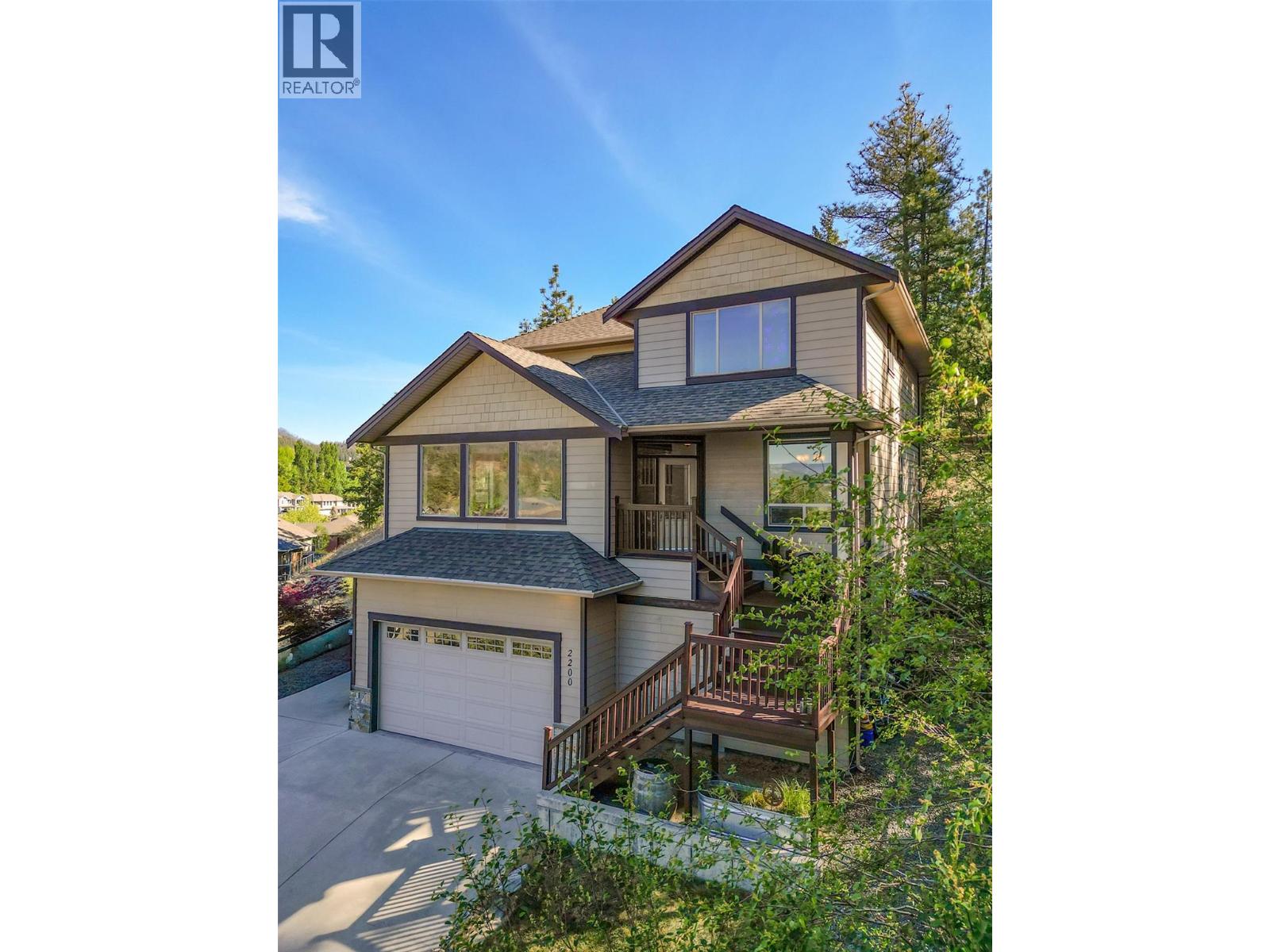 2200 Sunview Drive