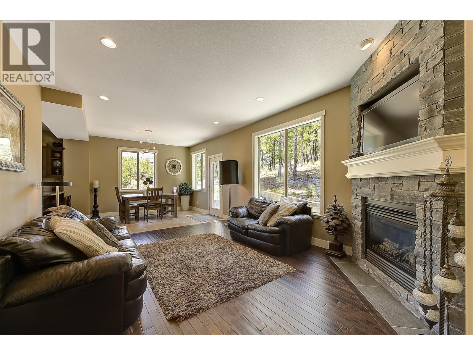 2200 Sunview Drive