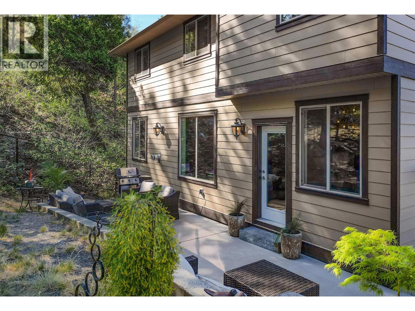 2200 Sunview Drive