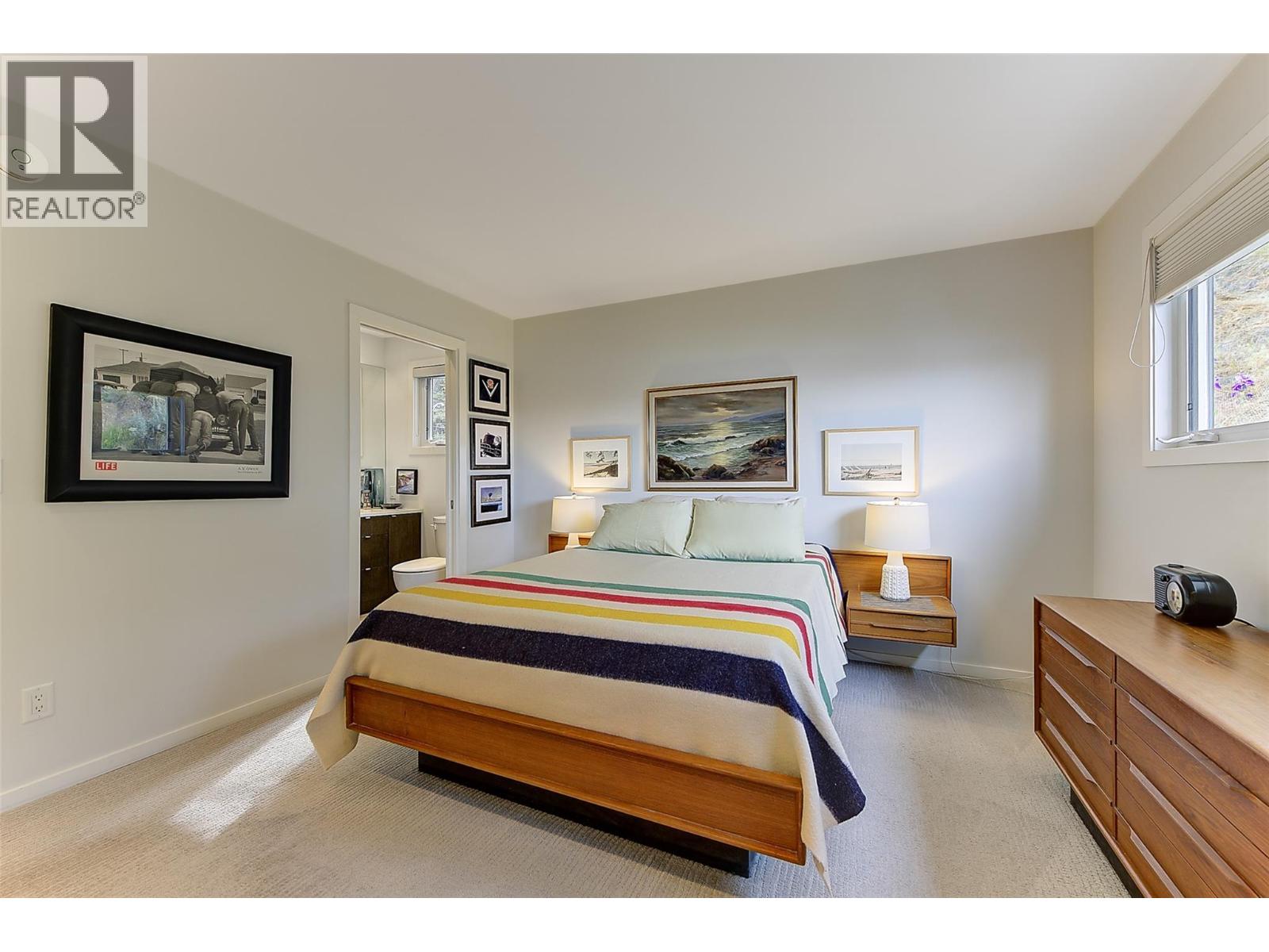 2674 Lakeview Road