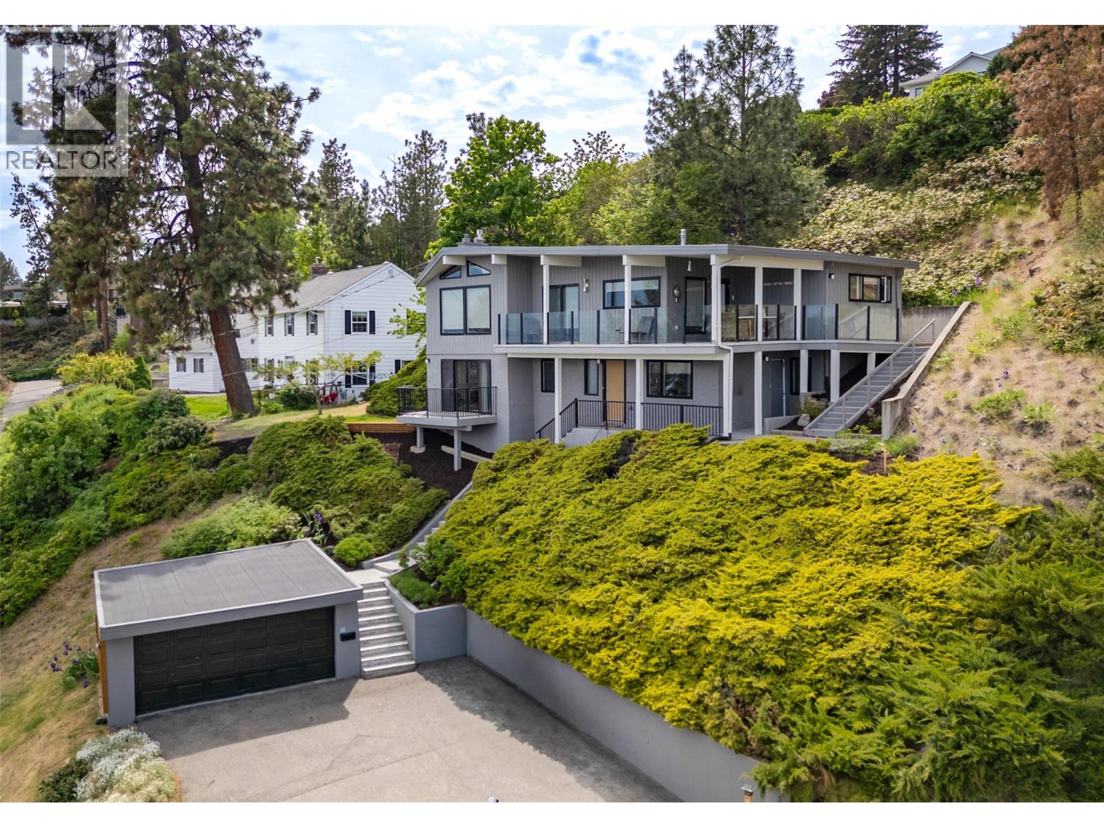 2674 Lakeview Road