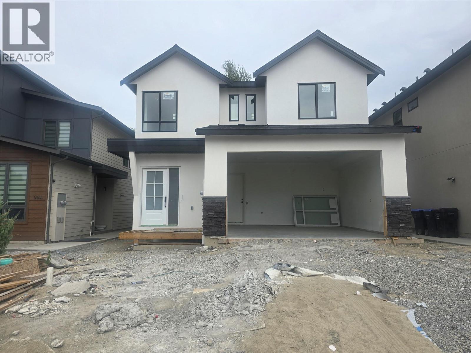 996 Bull Crescent