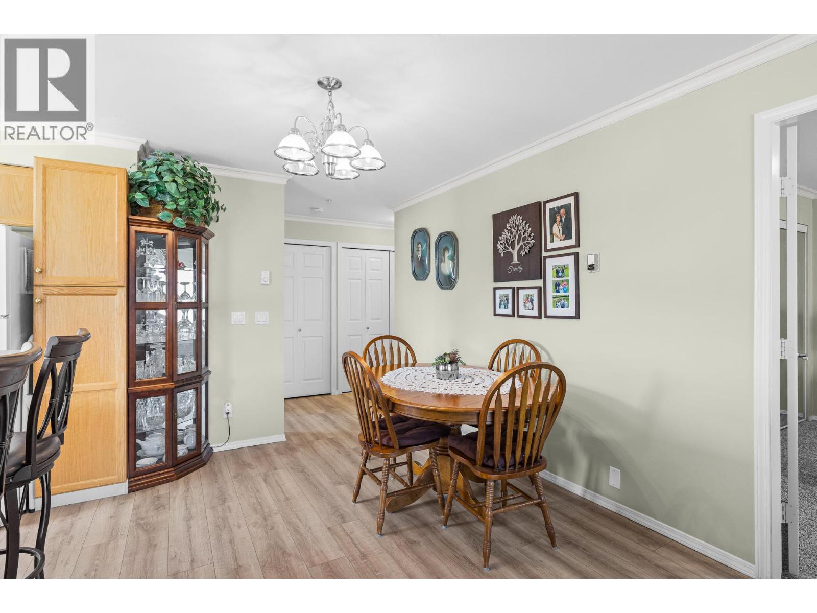 265 Froelich Road Unit# 211