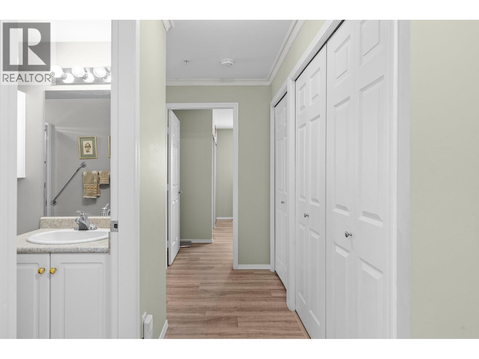 265 Froelich Road Unit# 211