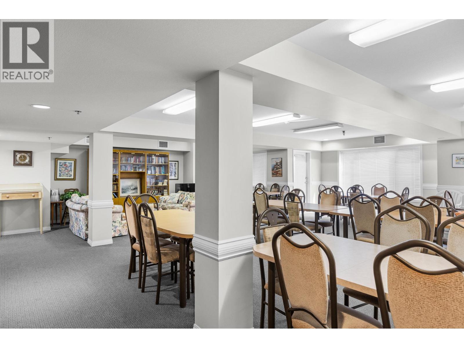 265 Froelich Road Unit# 211