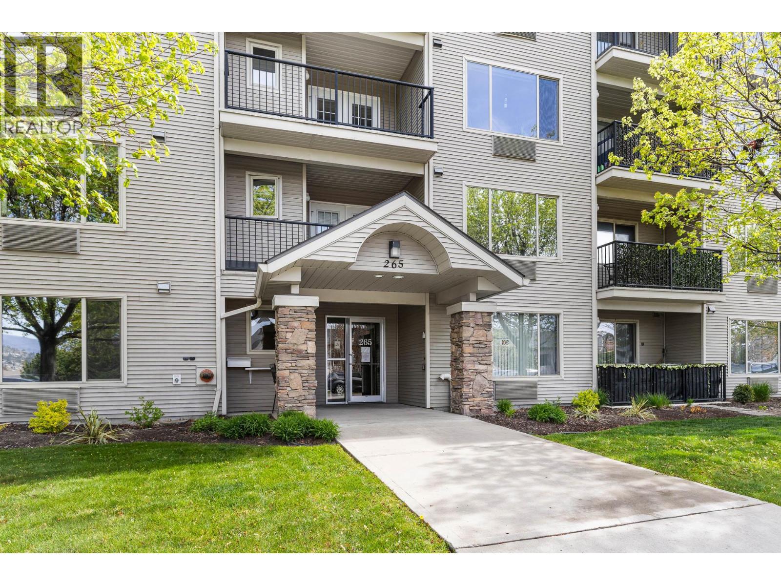 265 Froelich Road Unit# 211