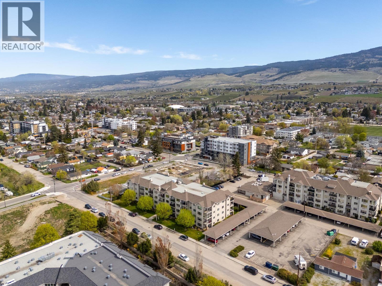 265 Froelich Road Unit# 211