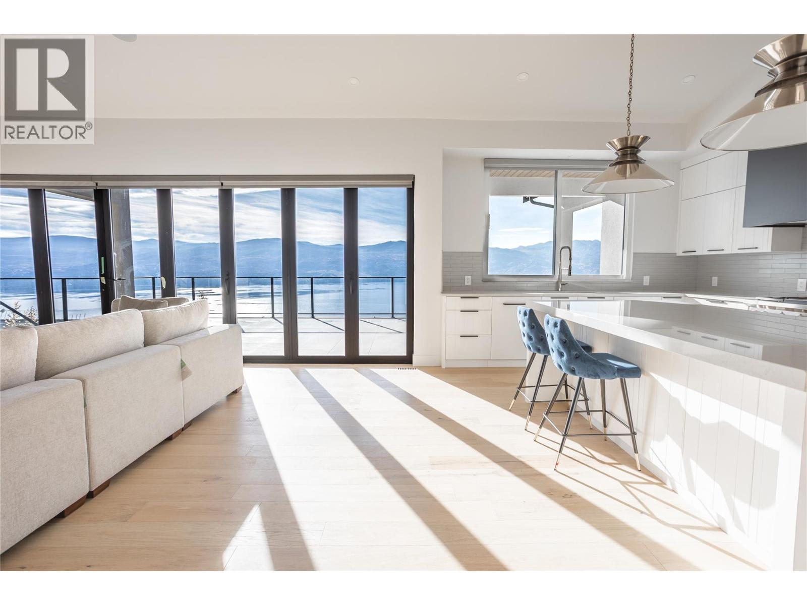 1403 Vineyard Drive