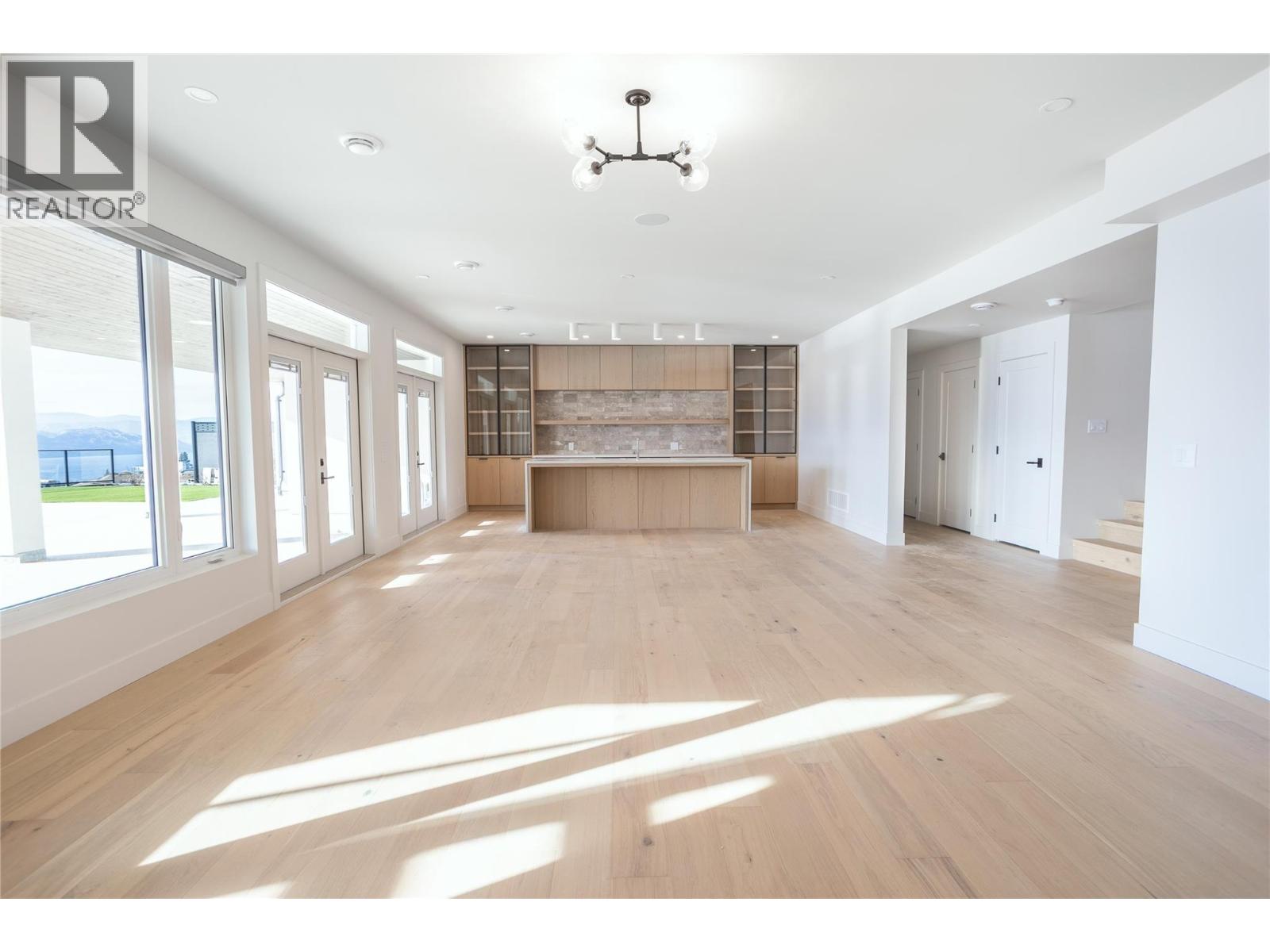 1403 Vineyard Drive