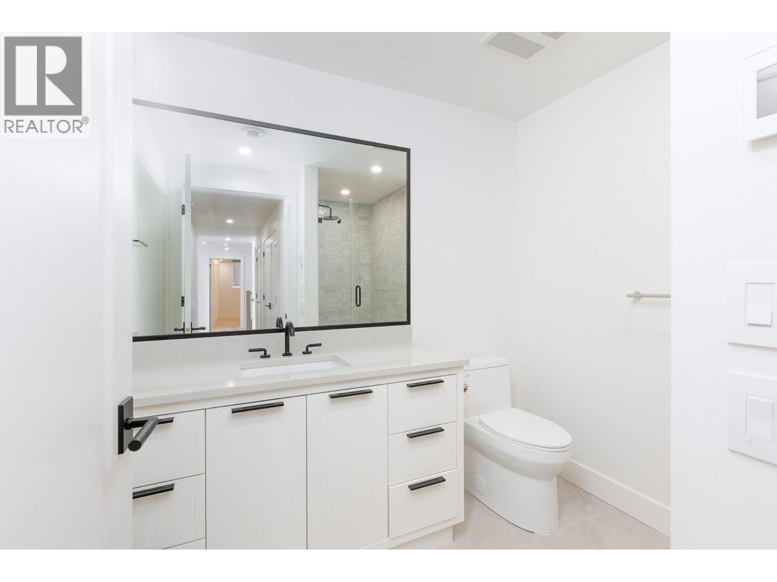 1403 Vineyard Drive