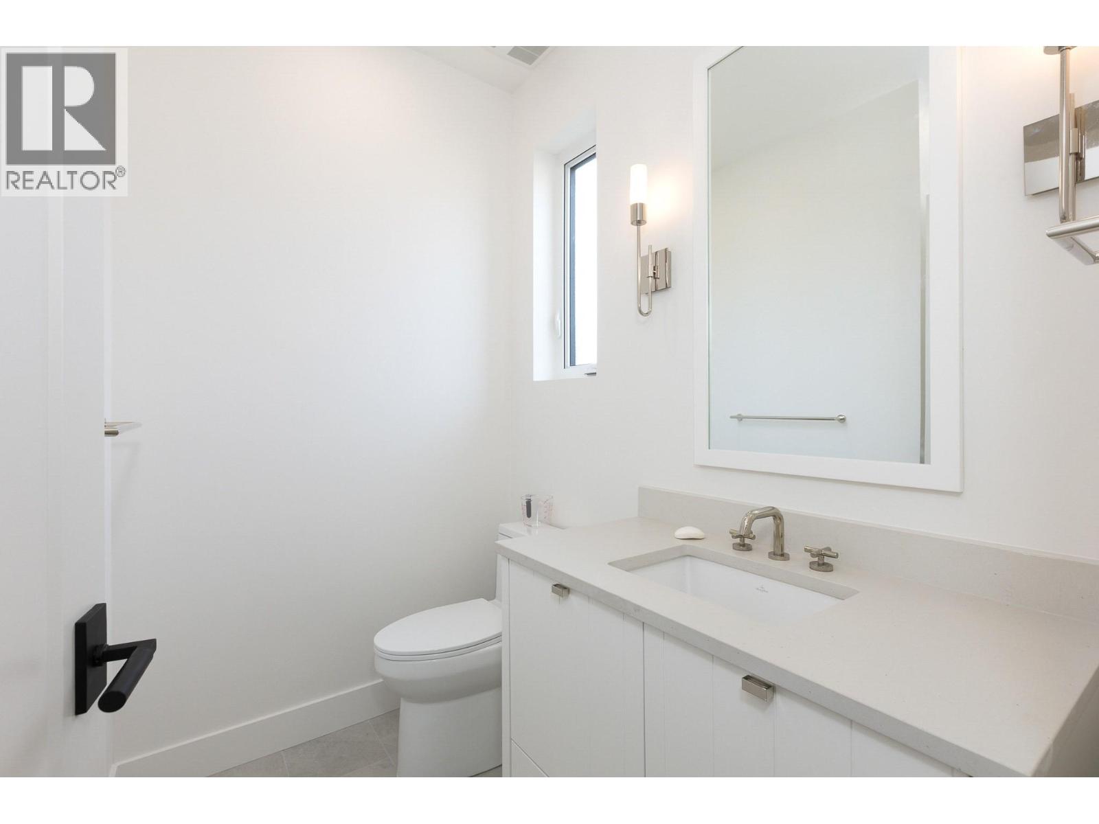 1403 Vineyard Drive