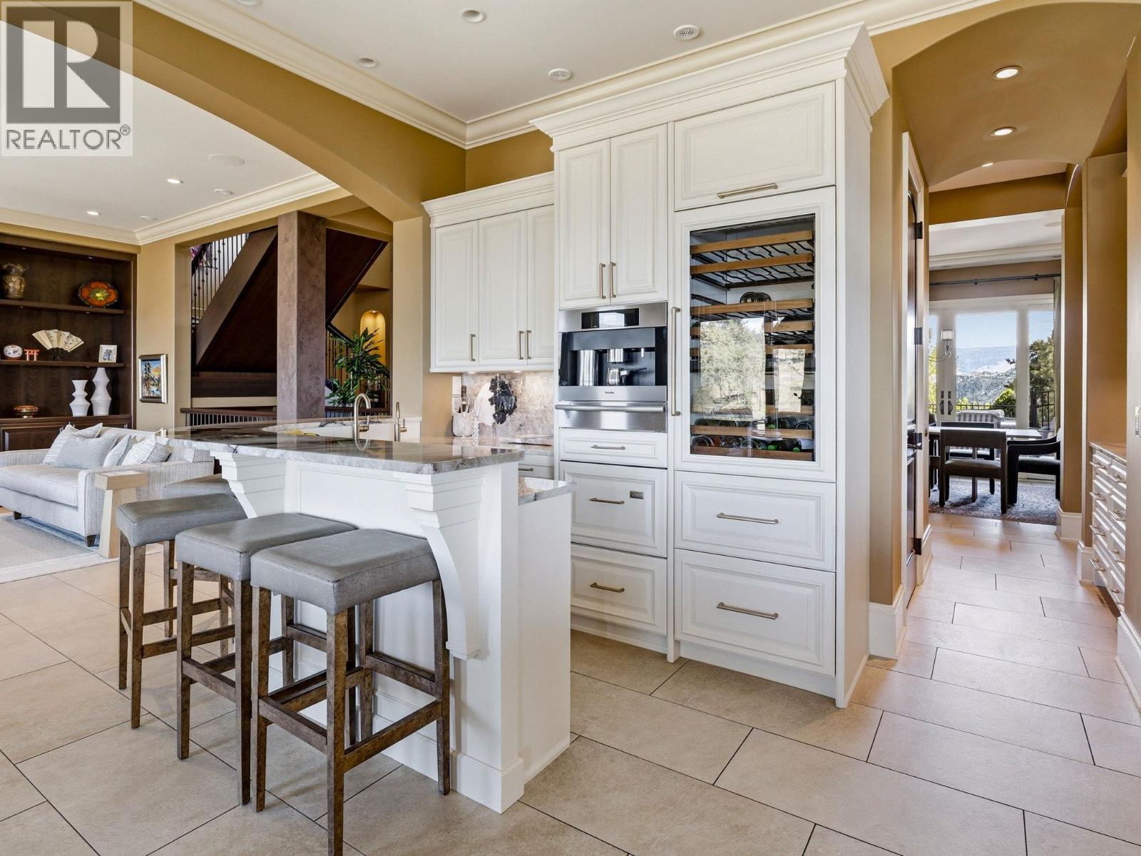 706 Highpointe Court