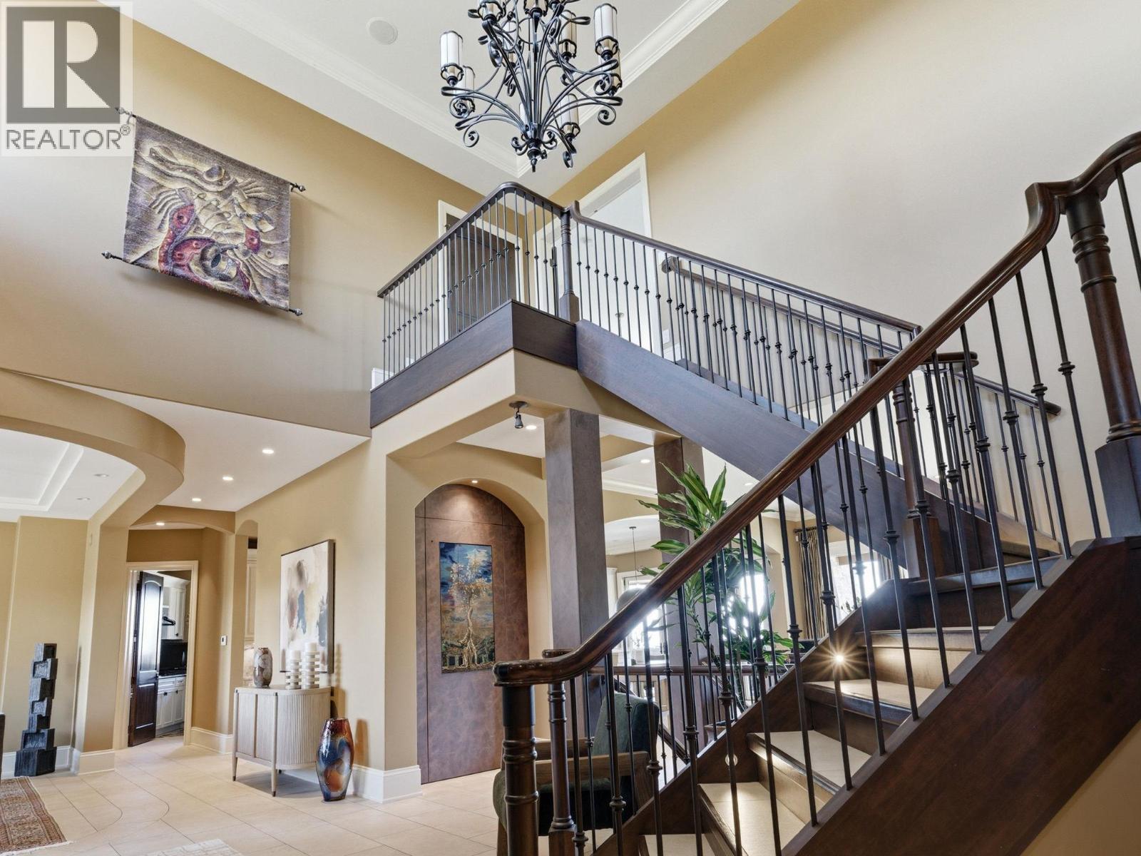 706 Highpointe Court