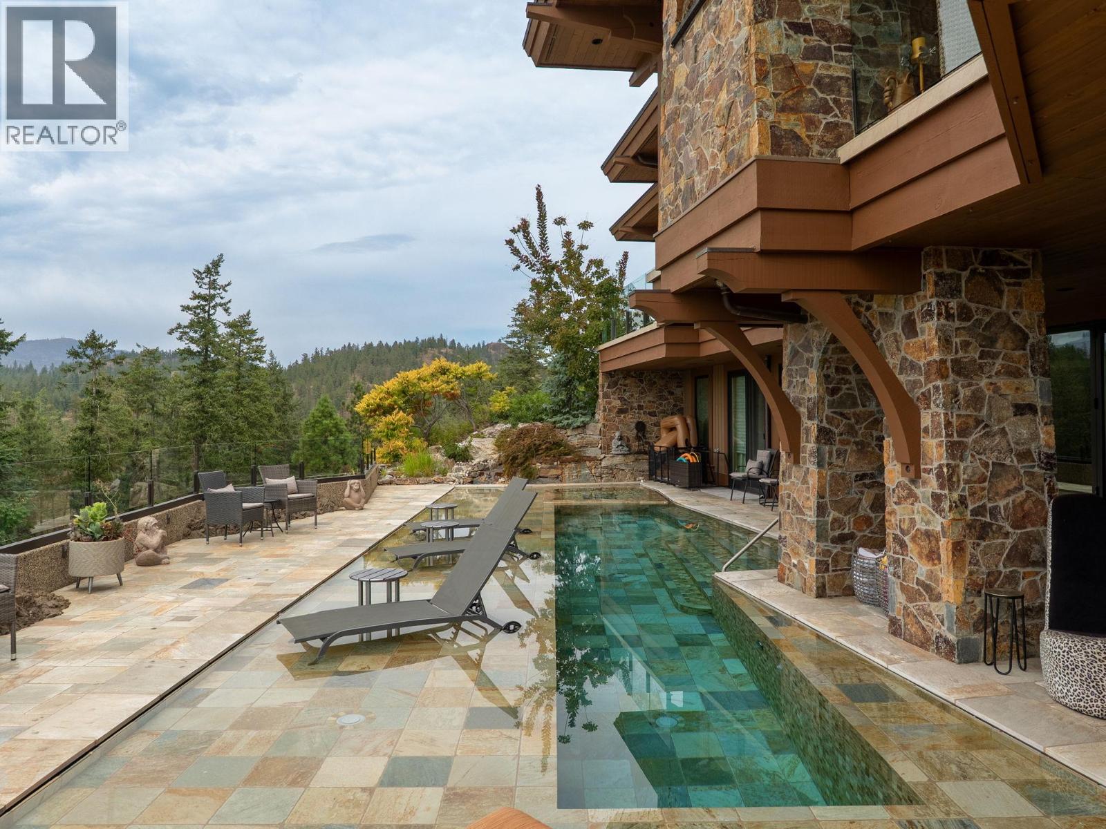 706 Highpointe Court