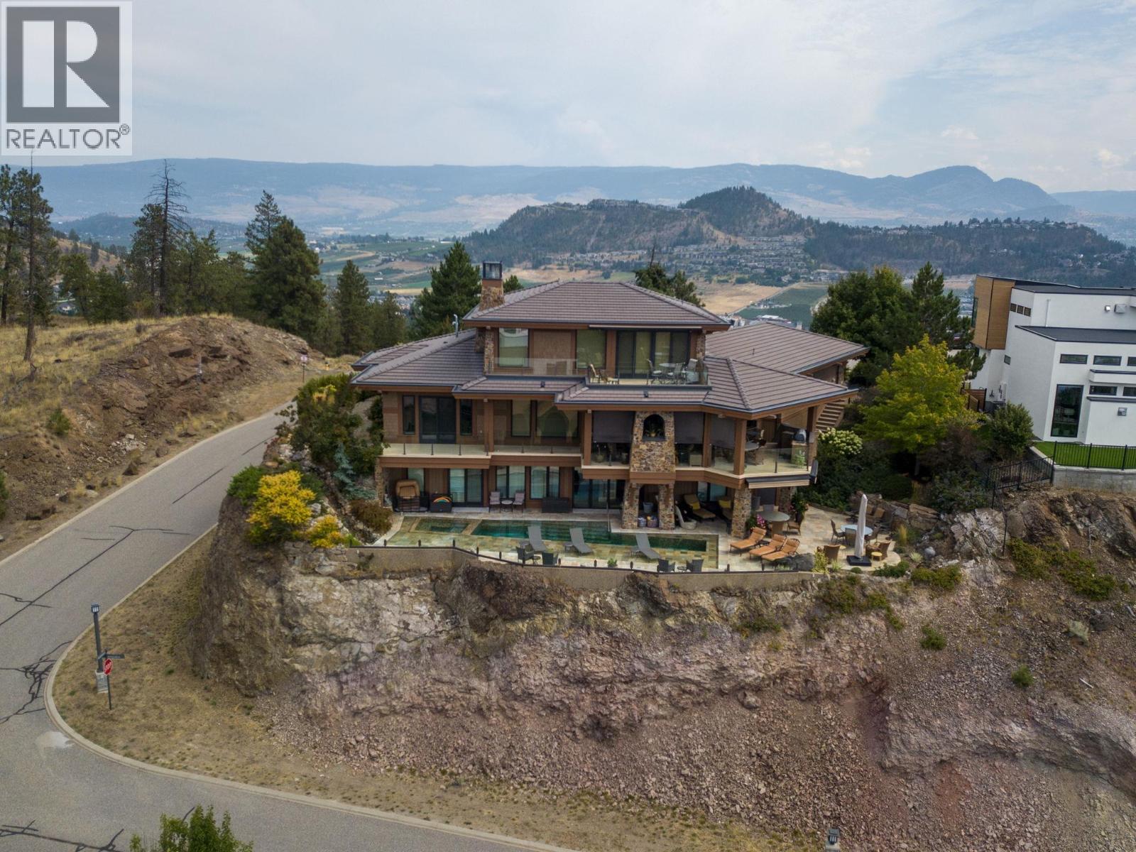 706 Highpointe Court