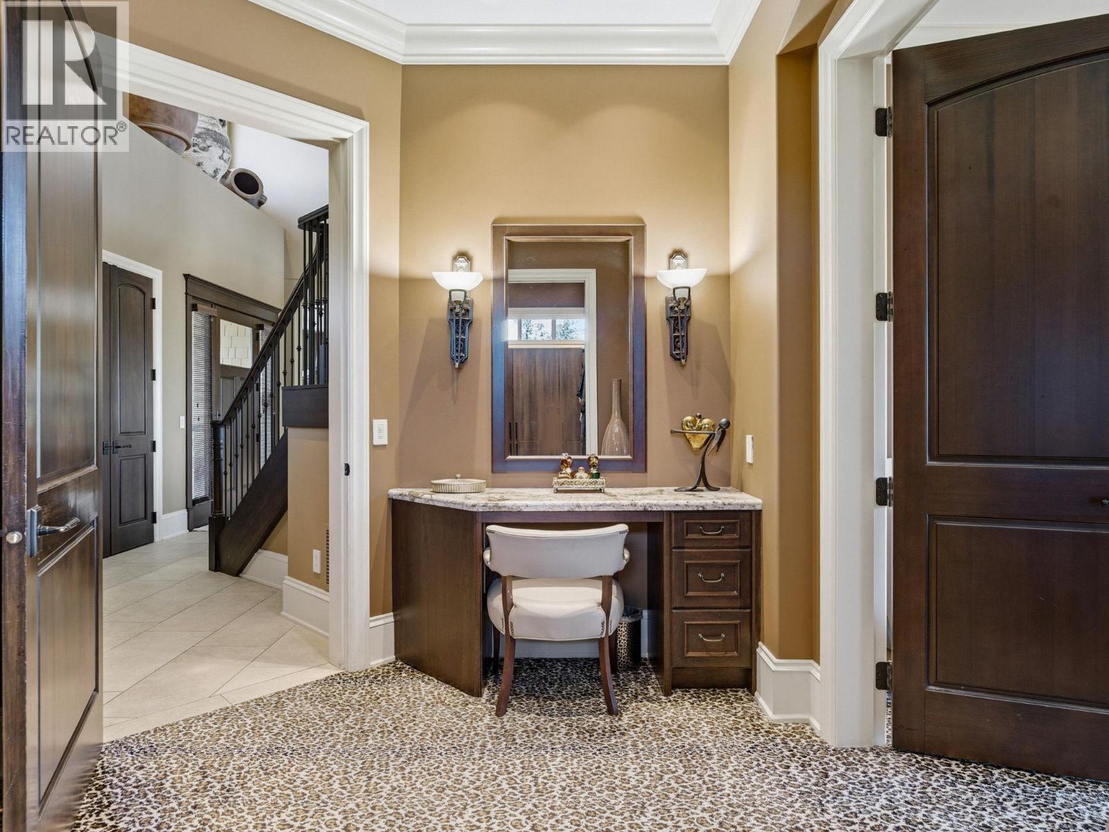706 Highpointe Court