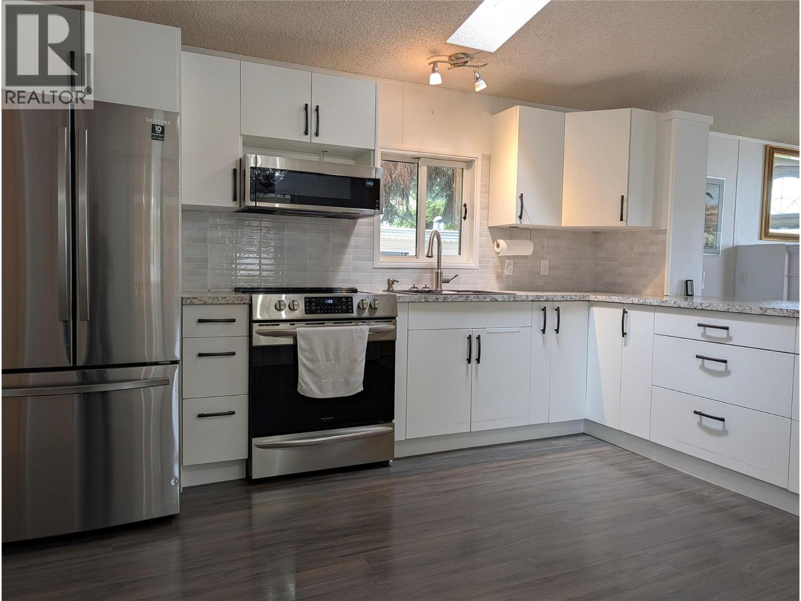 3535 Casorso Road Unit# 27