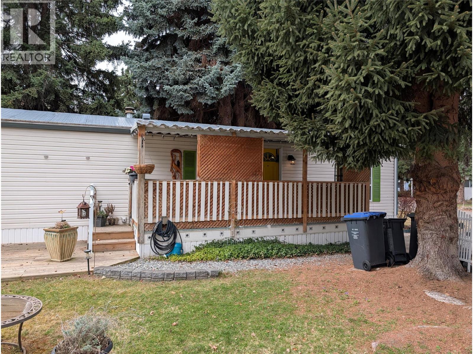 3535 Casorso Road Unit# 27