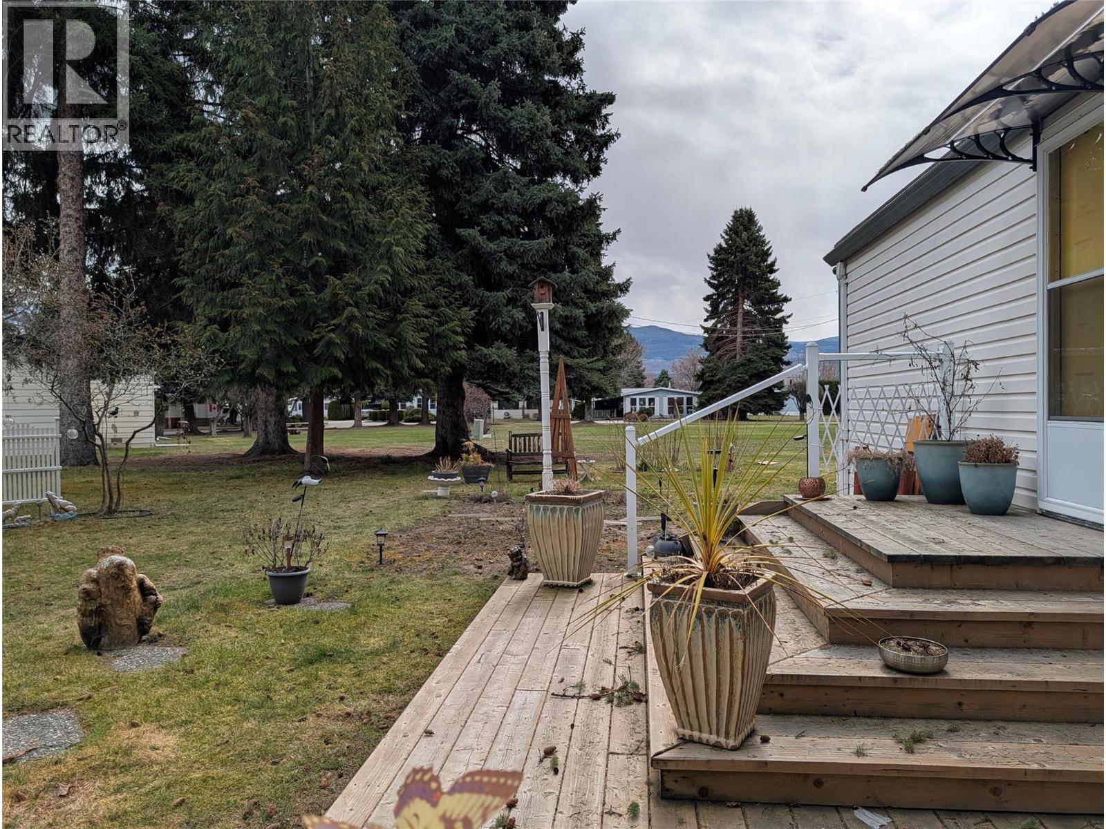 3535 Casorso Road Unit# 27