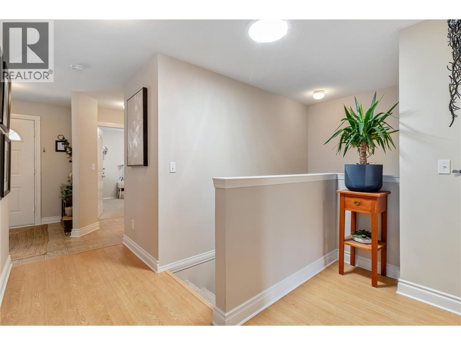 1886 Parkview Crescent Unit# 3