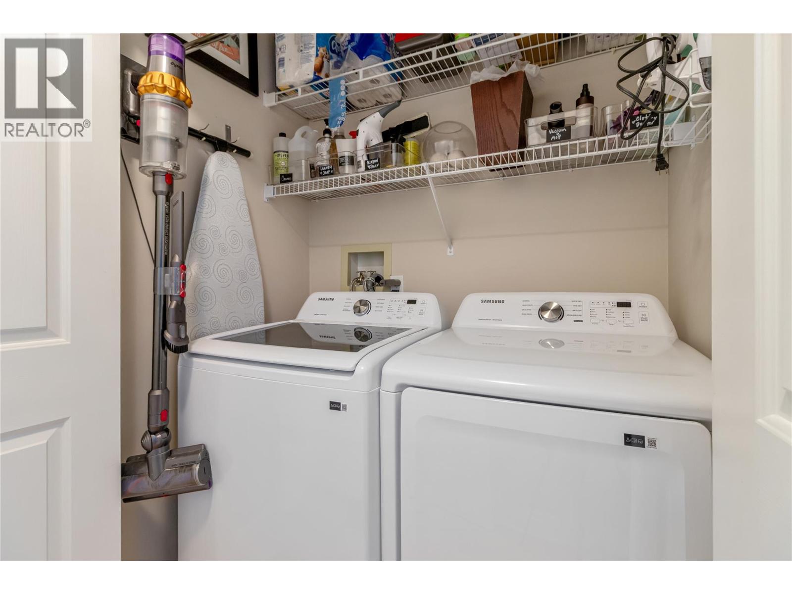 1886 Parkview Crescent Unit# 3