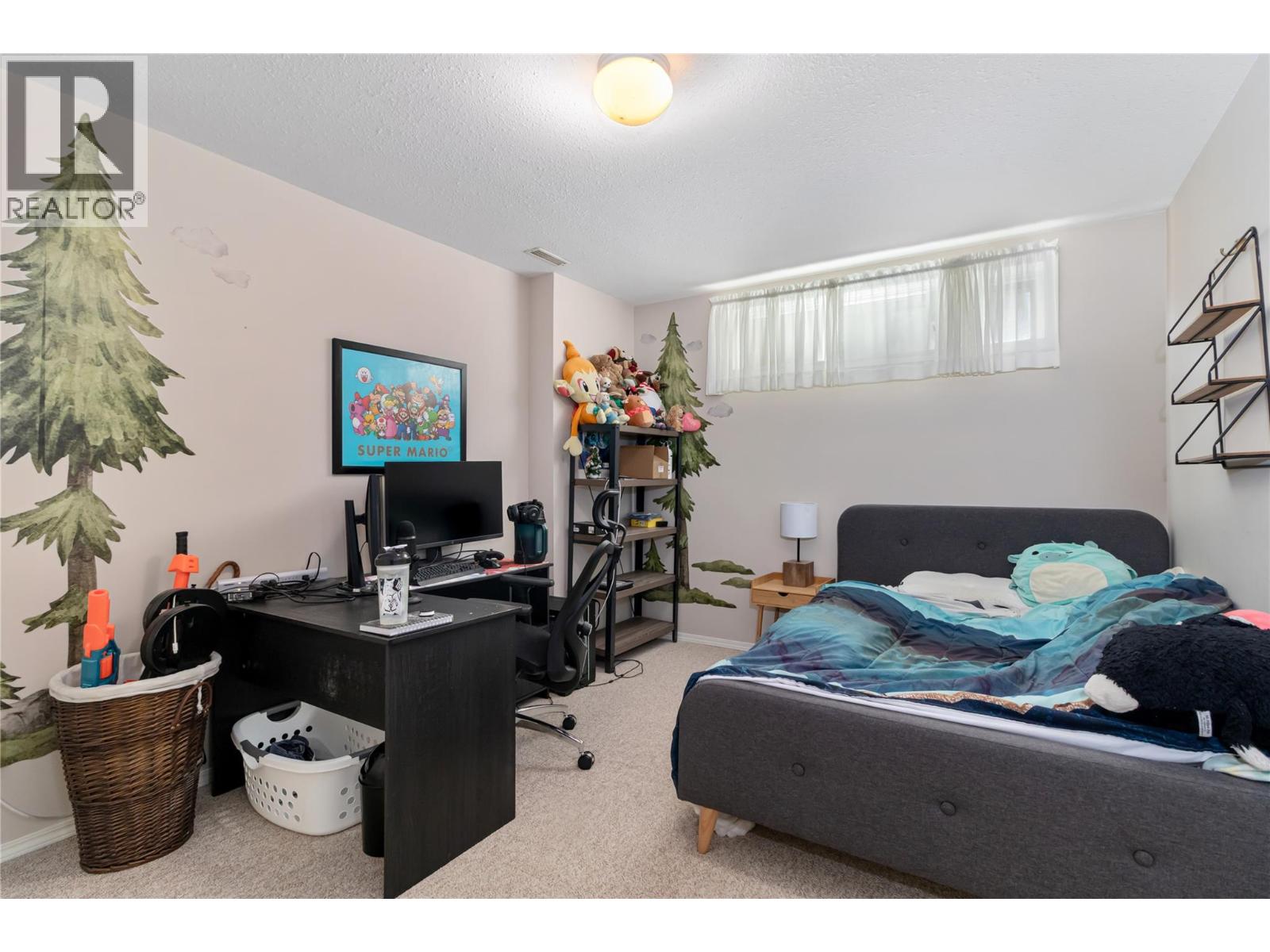 1886 Parkview Crescent Unit# 3