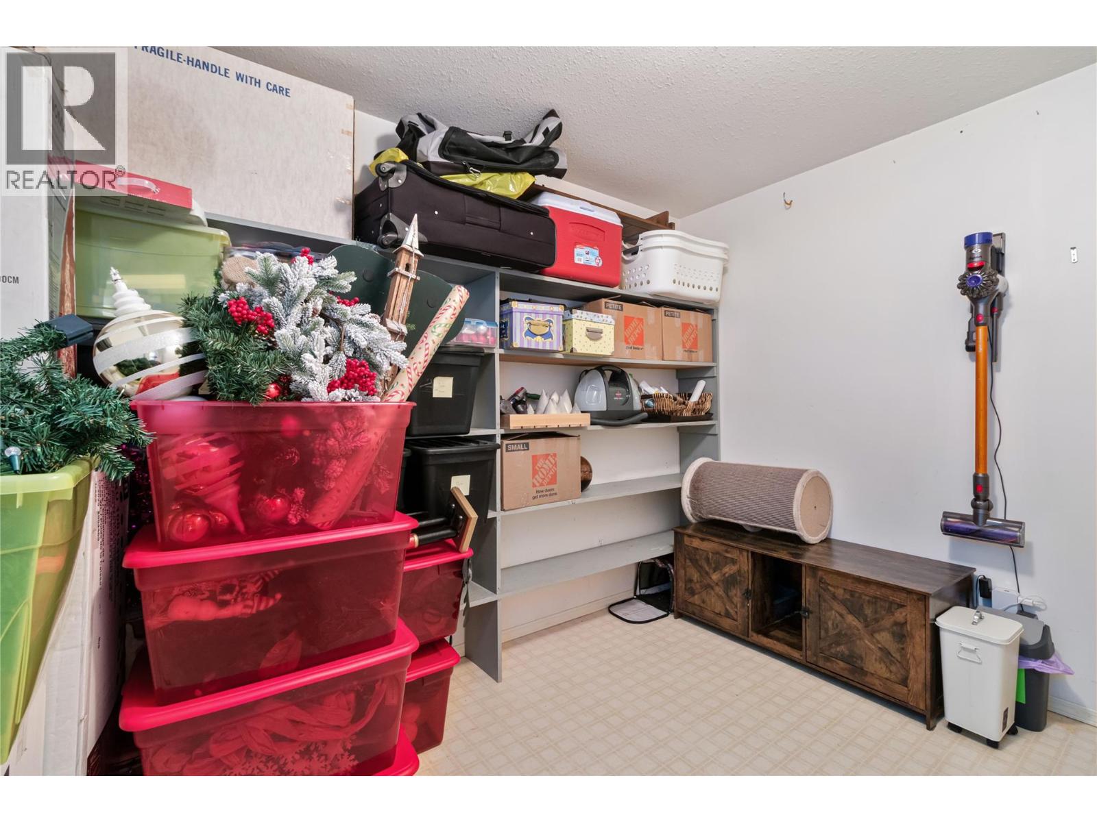 1886 Parkview Crescent Unit# 3