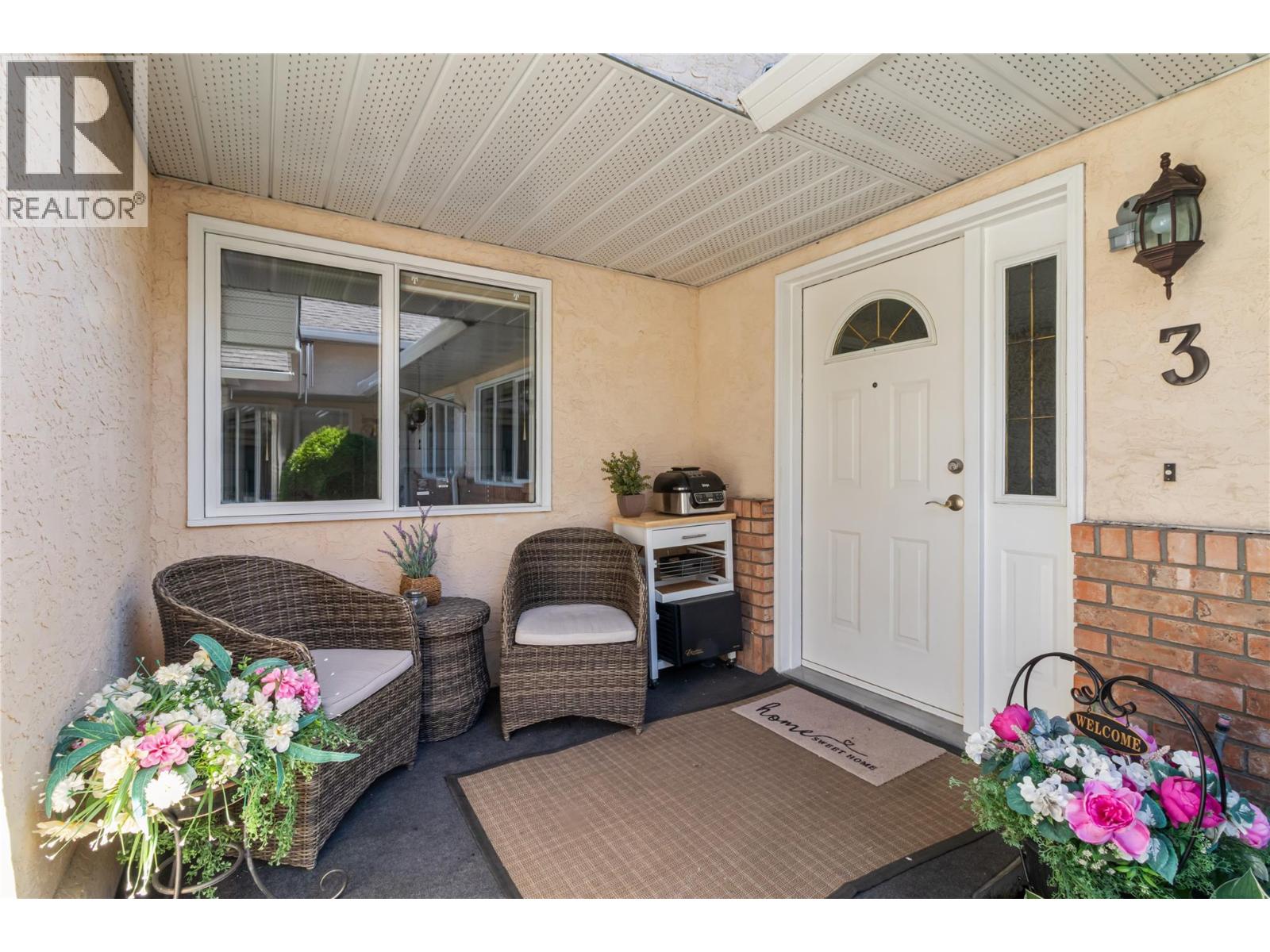 1886 Parkview Crescent Unit# 3