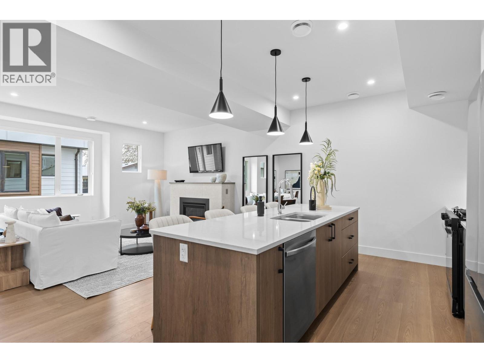 1463 Inkar Road Unit# 6